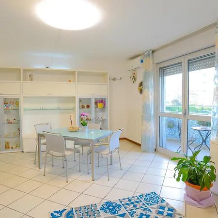 Casa Milena - Vadoalmare Immobiliare アパート